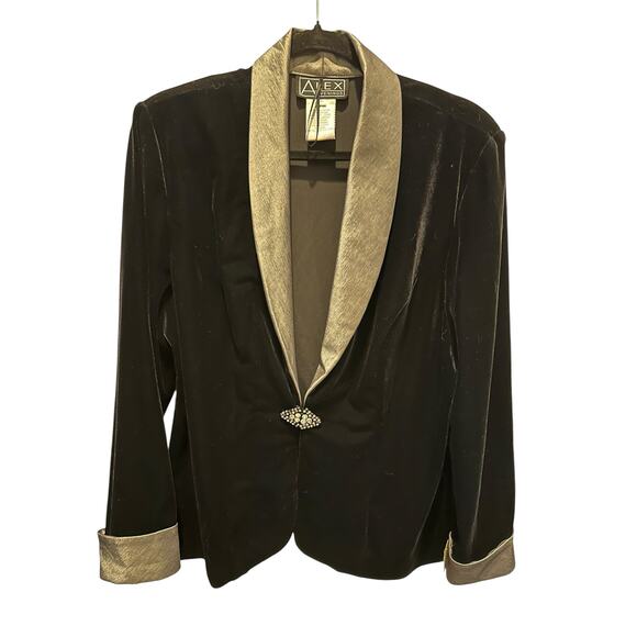 Alex Evenings Jackets & Blazers - VTG Alex Evenings Black Velvet Blazer w/ Rhinestone Clasp Size XL Holiday